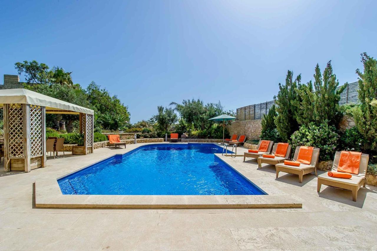 The Almonds Luxury Villa San Lawrenz Exteriör bild