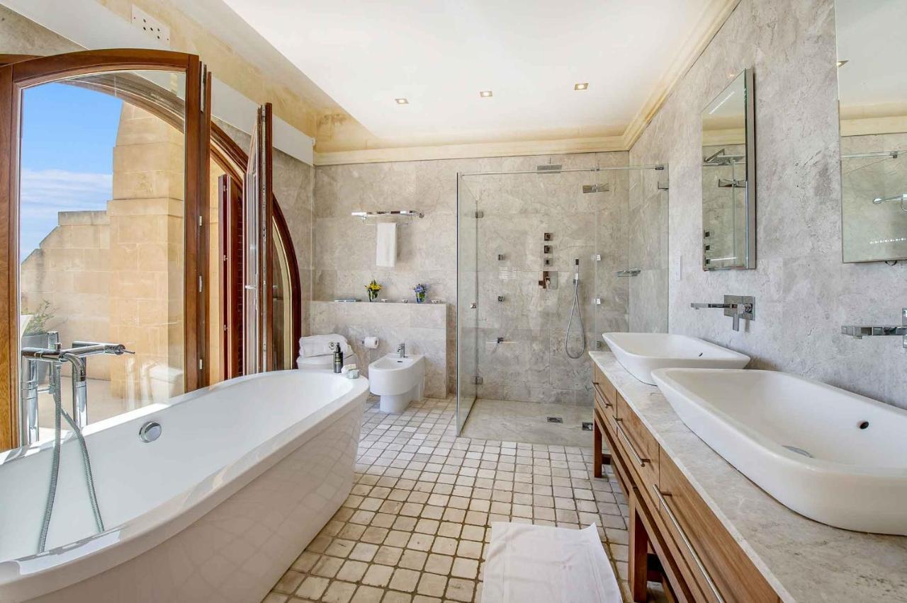 The Almonds Luxury Villa San Lawrenz Exteriör bild