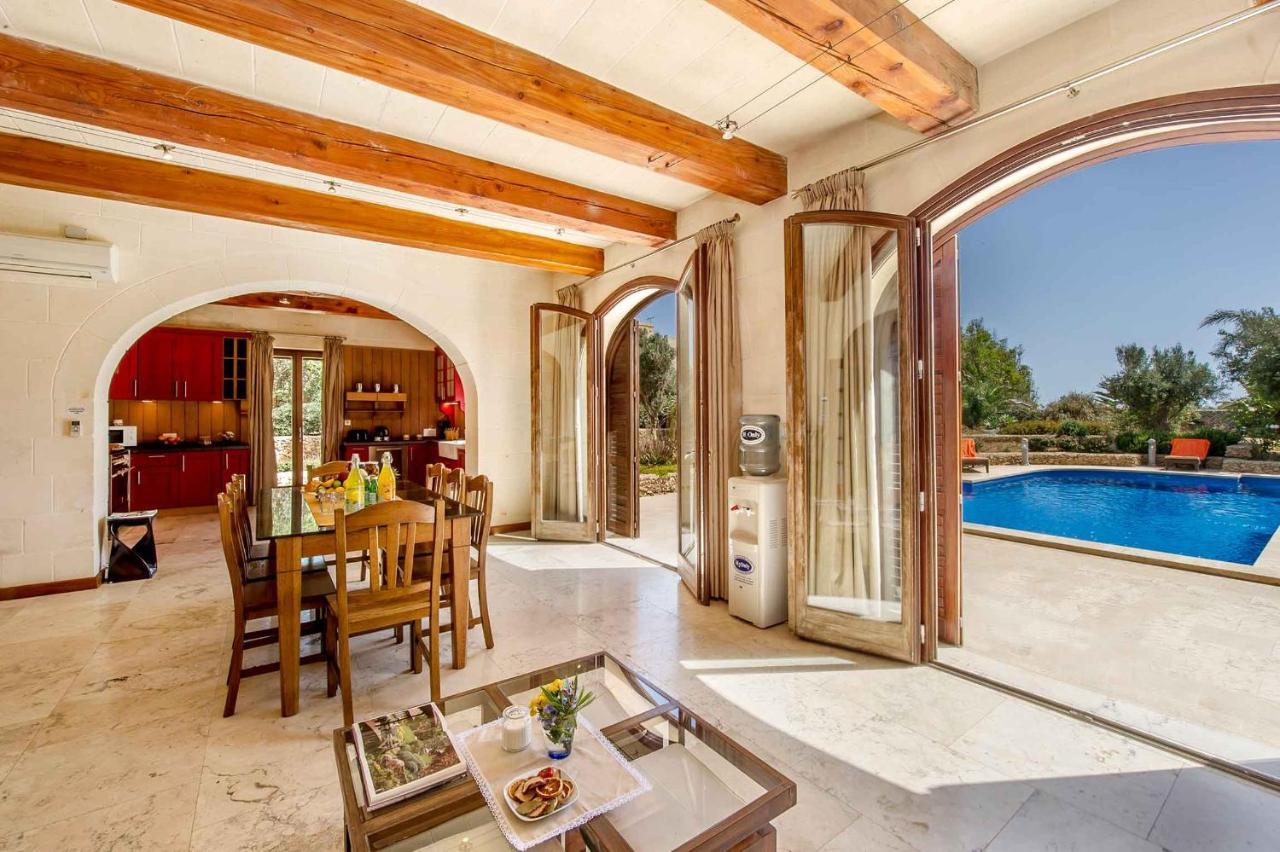 The Almonds Luxury Villa San Lawrenz Exteriör bild