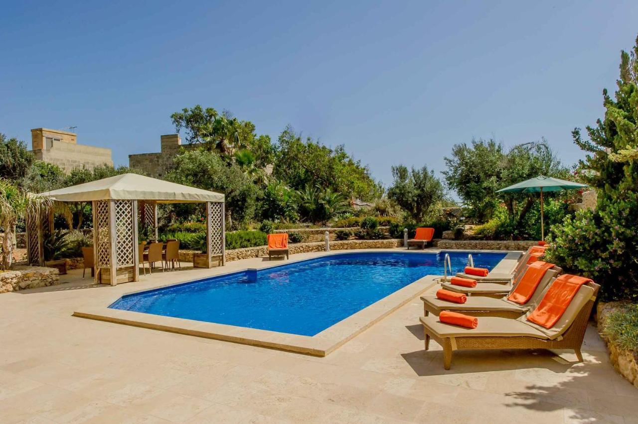 The Almonds Luxury Villa San Lawrenz Exteriör bild