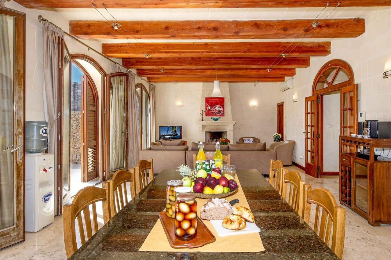 The Almonds Luxury Villa San Lawrenz Exteriör bild